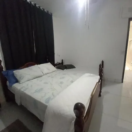 Pousada Flor De Lis Homestay Volta Redonda Exterior photo