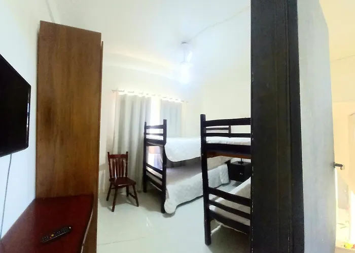 Pousada Flor De Lis Homestay